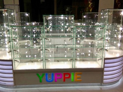 г. Киев,  YUPPIE,  ТРК Лавина